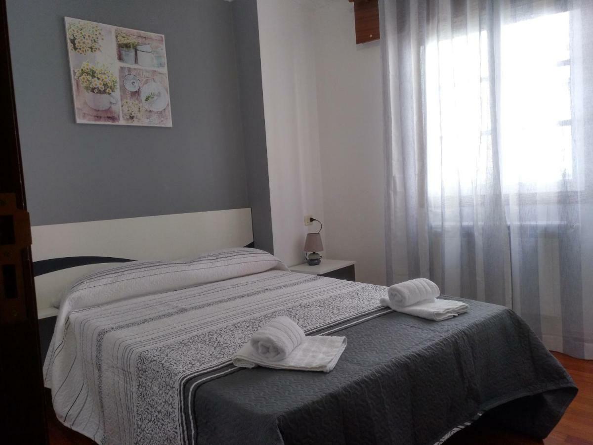Apartamentos Enteros O Lagar ميليدي المظهر الخارجي الصورة