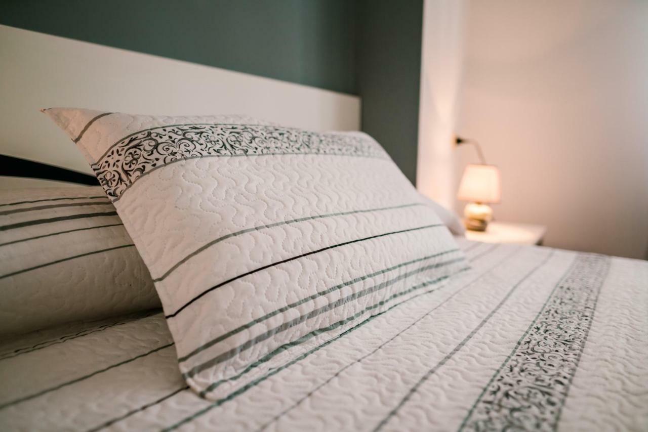 Apartamentos Enteros O Lagar ميليدي المظهر الخارجي الصورة