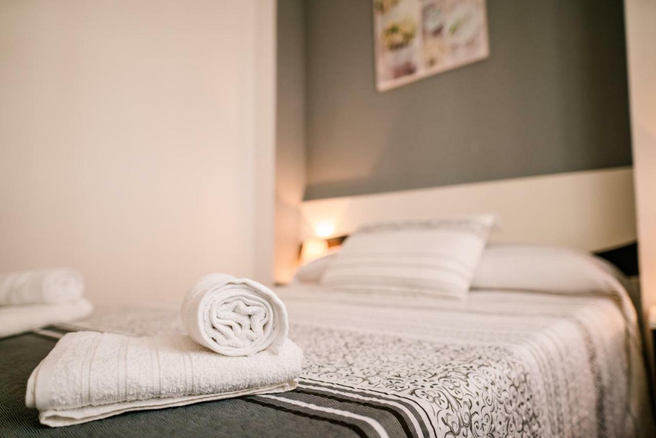 Apartamentos Enteros O Lagar ميليدي المظهر الخارجي الصورة